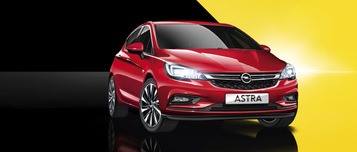 Opel Astra Excite в червено